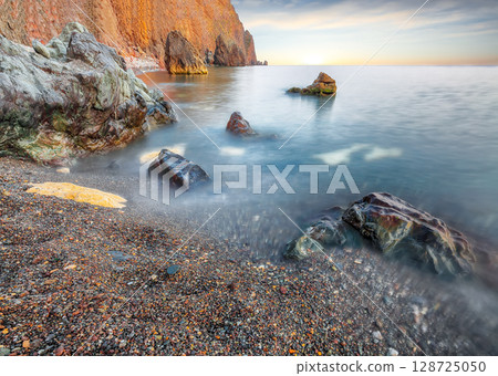 Amazing seascape during sunset. 128725050