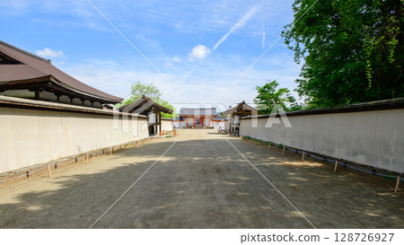 Esashi Fujiwara Village, Main Street, Gara Palace, and South Gate of Government Office, Iwate Prefecture Esashi Fujiwara Village, Main Street, Gara Palace, and South Gate of Government Office, Iwate Prefecture 128726927