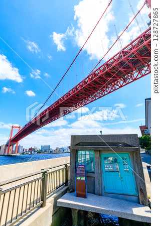 福岡縣北九州市若戶橋及夏季船舶進出瞭望台遺址 128727865