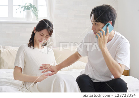 孕婦分娩 128728354