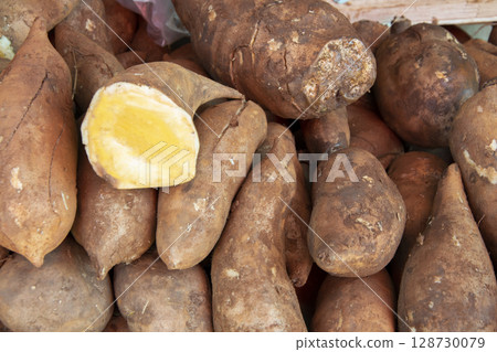 Fresh Yacon roots in the market background. 128730079