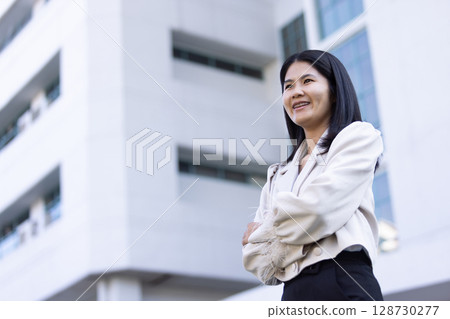 Future remote work combines technology smart phone connection online white digital business woman enable e-learning productivity while travel blend comfort modern devices serenity computer equipment 128730277