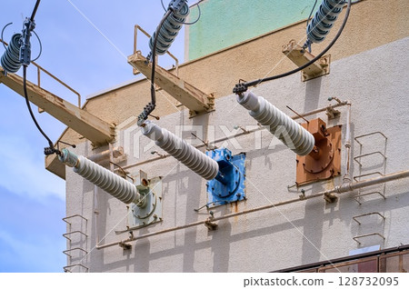 Insulators Substation Insulators Substation 128732095