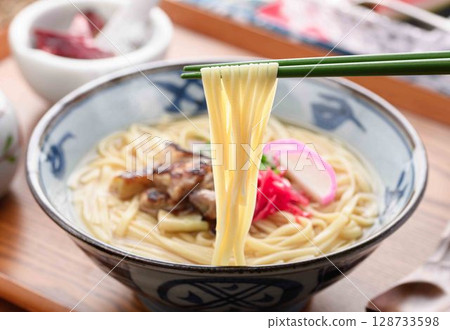 Okinawa soba and summer meals | A sizzling Japanese food image Okinawa soba and summer meals | A sizzling Japanese food image 128733598