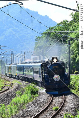 New event train, SL/GV Gunma Yokokawa, runs smoothly on the Shinetsu Line Yokokawa New event train, SL/GV Gunma Yokokawa, runs smoothly on the Shinetsu Line Yokokawa 128734417