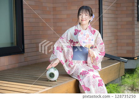 Summer festival 128735250