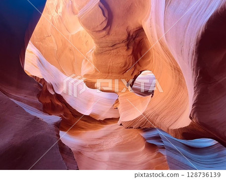 羚羊峽谷，亞利桑那州，美國 128736139