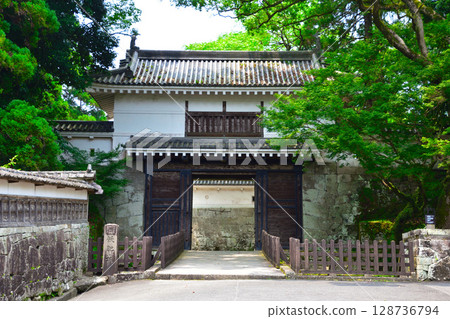 Feng Castle Otomon Feng Castle Otomon 128736794