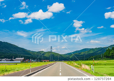 A peaceful rural landscape in the Oku-Biwako region, Nishiasai-cho, Nagahama City, Shiga Prefecture 128737264