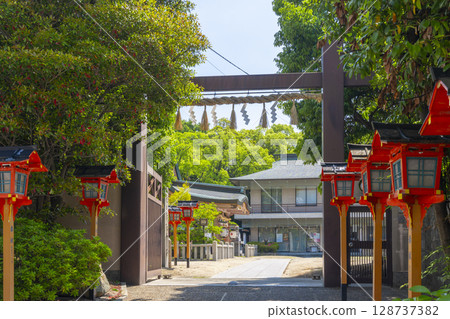 大阪之夏:服部住吉神社、拜殿 大阪之夏:服部住吉神社、拜殿 128737382