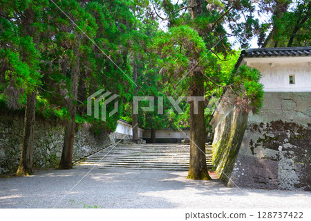 Heng Castle Heng Castle 128737422