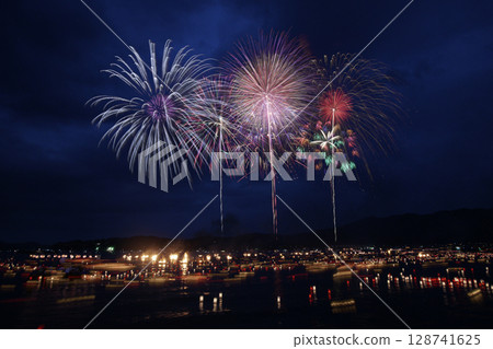 Kyoto Miyazu lantern sinking offshore firework display 128741625