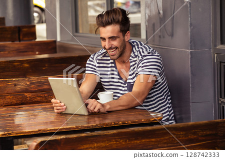 people, male, tablet 128742333