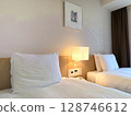 Hotel twin room 128746612