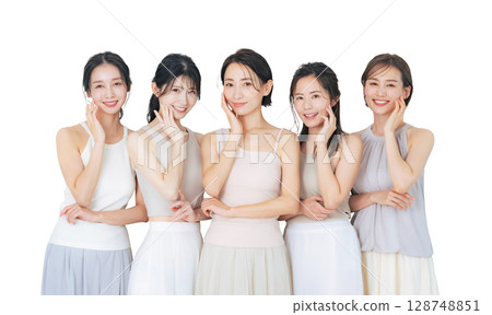 一群身著自然色服裝的中年婦女。全身照PNG,透明背景,手工精準裁剪 一群身著自然色服裝的中年婦女。全身照PNG,透明背景,手工精準裁剪 128748851