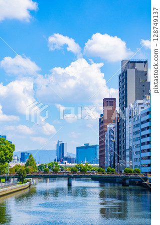 【大阪風光】淀屋橋地區的河畔建築(2) 【大阪風光】淀屋橋地區的河畔建築(2) 128749137