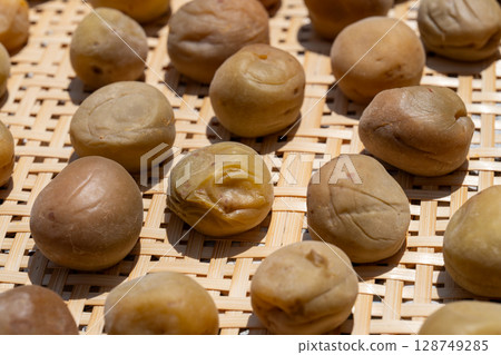 Umeboshi, dried in the sun, summer umeboshi Umeboshi, dried in the sun, summer umeboshi 128749285