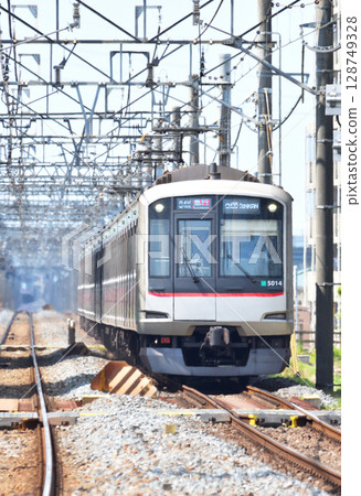 鐵路：私人鐵路：東急相互運營東急5000系列5114F 128749328