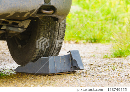 Camper broken leveling block in use. 128749555