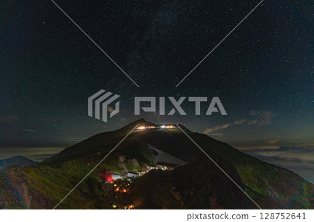 Mt. Hakuba, Hakuba Mountain Lodge, tents and the starry sky 128752641