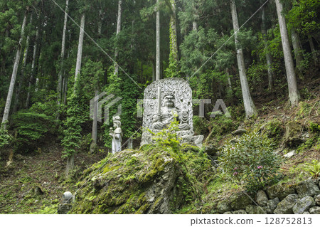 12th of the 88 Shikoku Pilgrimage Temples: Yakisanji Temple, Thirteen Buddhas (Acala), Kamiyama Town, Tokushima Prefecture 128752813