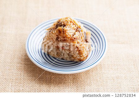 Chicken rice ball Chicken rice ball 128752834