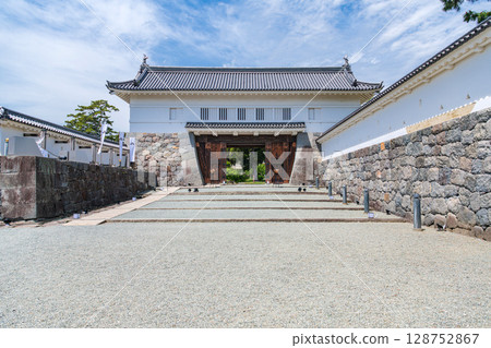 修復後的小田原城銅門 修復後的小田原城銅門 128752867
