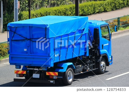 工業垃圾收運車圖片 128754833