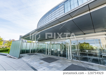 Niigata City Arts and Culture Center "Ryutopia" 128754929