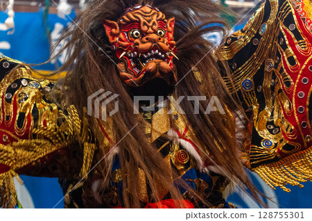 傳統表演藝術「石見神樂」－充滿力量的面具與舞蹈的世界 128755301