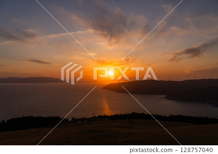 《Miyazaki Prefecture》Twilight at Cape Toi, the southernmost point of Miyazaki Prefecture 《Miyazaki Prefecture》Twilight at Cape Toi, the southernmost point of Miyazaki Prefecture 128757040