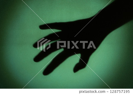 犯罪和危險圖像 128757195