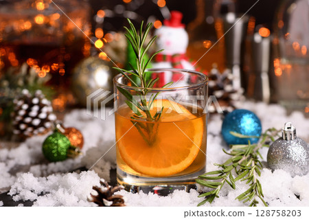 Winter Bourbon Cocktail 128758203