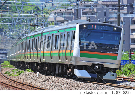 東海道本線真鶴 JR 東 E233 系列 3000 系列 E-67 編隊 (Kozu) 128760233