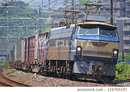 Tokaido Main Line Manazuru JR Freight EF66-27 (Suita) Tokaido Main Line Manazuru JR Freight EF66-27 (Suita) 128760297