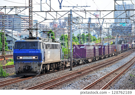 Tokaido Line Sagami Freight JR Freight EF200-20 (Suita) 128762189