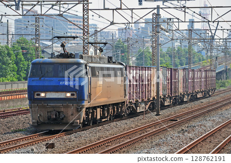 Tokaido Line Sagami Freight JR Freight EF200-7 (Suita) Tokaido Line Sagami Freight JR Freight EF200-7 (Suita) 128762191