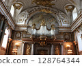 Stockholm Palace 128764344