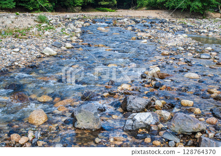 "Cooling Off Scenery" A refreshing mountain stream (Miyatsuma Gorge, Yokkaichi City, Mie Prefecture) 128764370