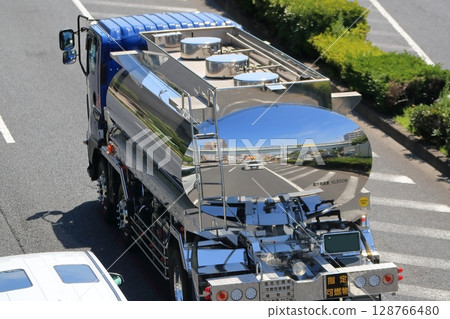 油罐車的形象 128766480