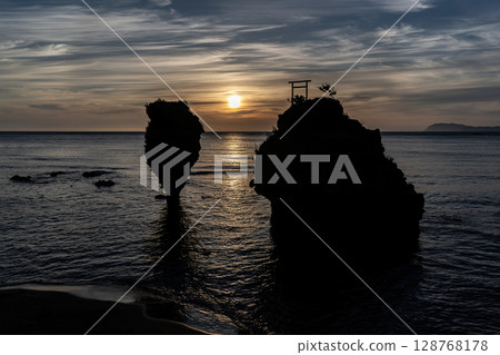 Ebisu Rock and Daikoku Rock that seem like they might fall but never do 128768178