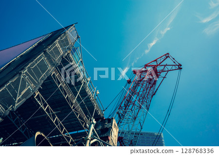 東京變身記 JR澀谷站西口建設 2025.06 a-3 強調暖色與冷色 128768336