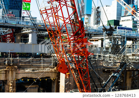 東京變身 JR澀谷站西口施工 2025.06 b-2 高飽和度對比 東京變身 JR澀谷站西口施工 2025.06 b-2 高飽和度對比 128768413