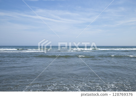 Summer sea and sky 128769376