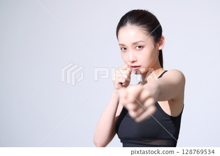 運動裝的女性 運動裝的女性 128769534