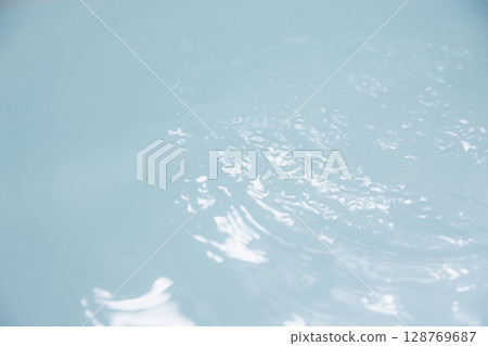 Furo bathtub hot water 128769687