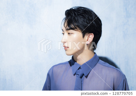 年輕人的肖像 年輕人的肖像 128770705