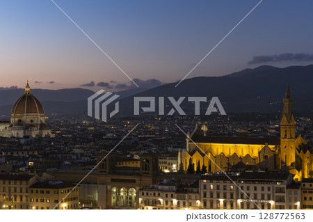 Florence at dusk as seen from Piazzale Michelangelo / Florence, Italy 128772563