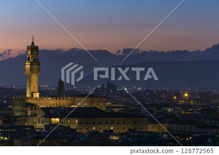 Florence, Italy - Palazzo Vecchio at dusk 128772565