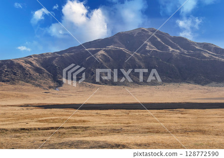 Mount Aso 128772590